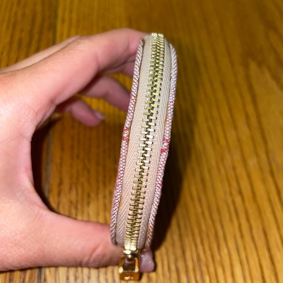 Louis Vuitton Monogram Cherry Mini Lin Coin Pouch - Picture 6 of 9